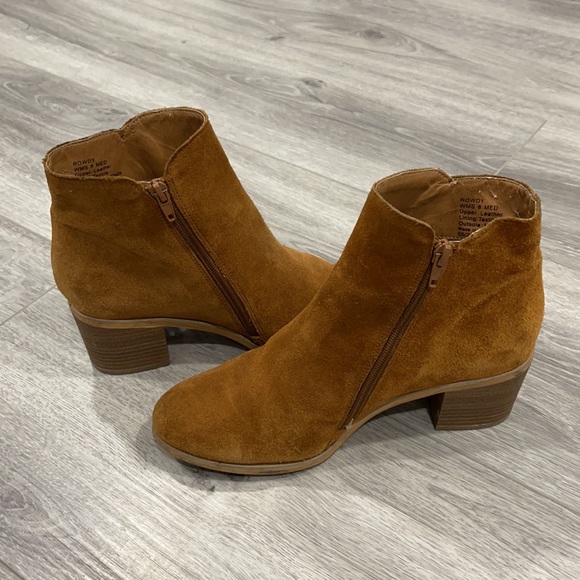 Reaction - Picture 3 of 6